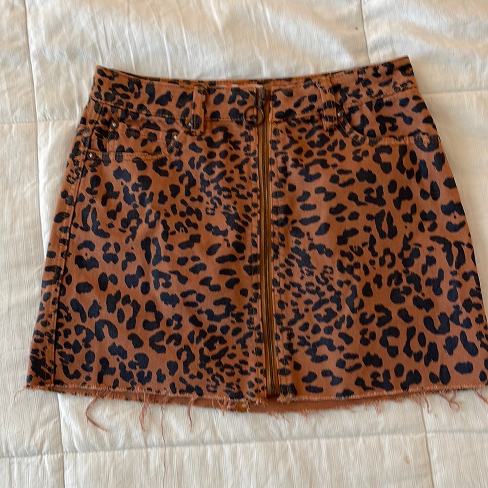 Free People animal print demon skirt size 25
